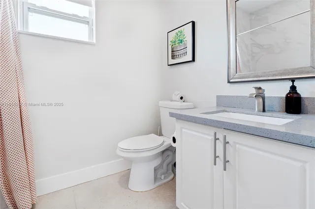 $4,400 | 968 Northeast 80th Street, Miami, FL 33138