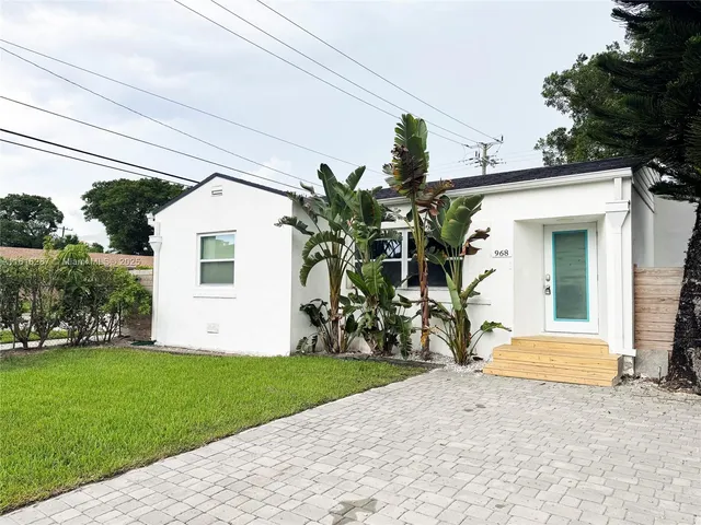 $4,400 | 968 Northeast 80th Street, Miami, FL 33138