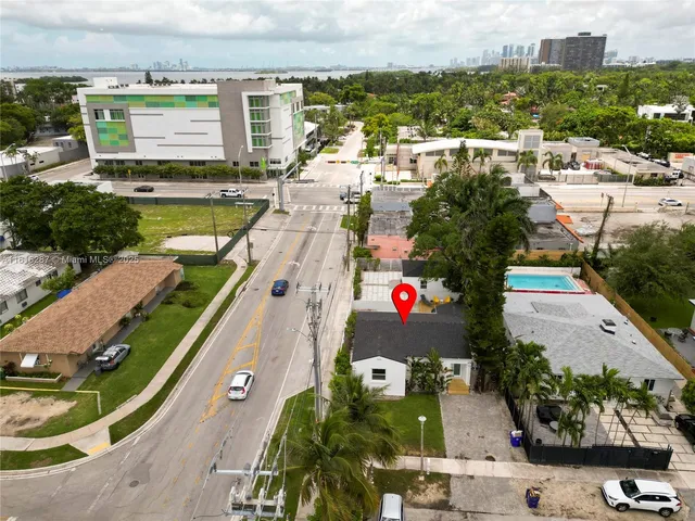 $4,400 | 968 Northeast 80th Street, Miami, FL 33138
