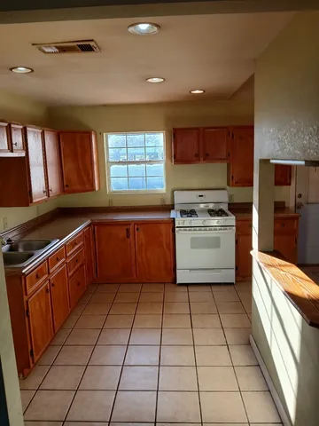 $150,000 | 1221 Bayou Shore Drive, Galveston, TX 77551