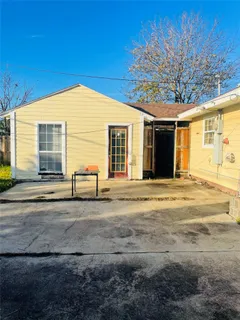 $150,000 | 1221 Bayou Shore Drive, Galveston, TX 77551