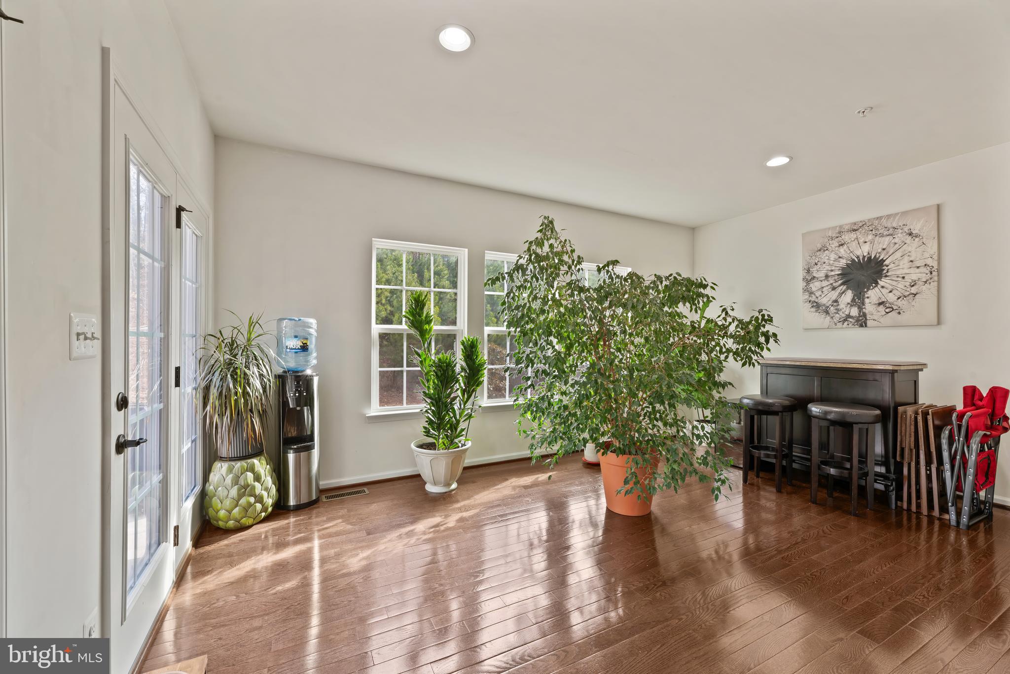 17857 Sugarberry Road Dumfries, VA 22026 - Photo 19 of 53 Beautiful sun room off kitchen