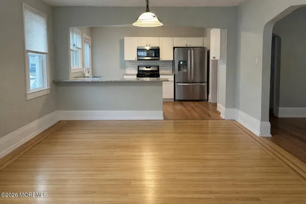 $3,200 | 4 Spring Street, Beachwood, NJ 08722