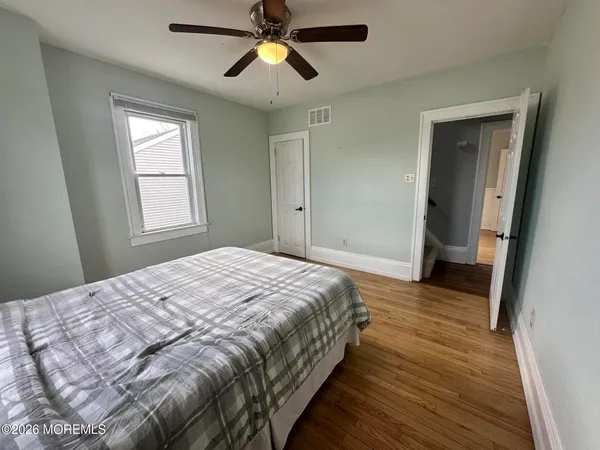 $3,200 | 4 Spring Street, Beachwood, NJ 08722