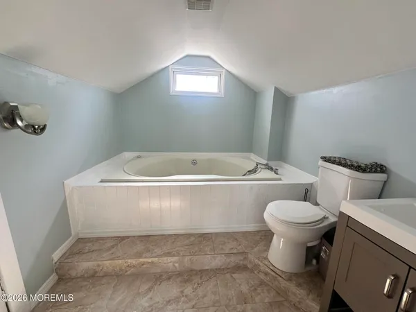 $3,200 | 4 Spring Street, Beachwood, NJ 08722