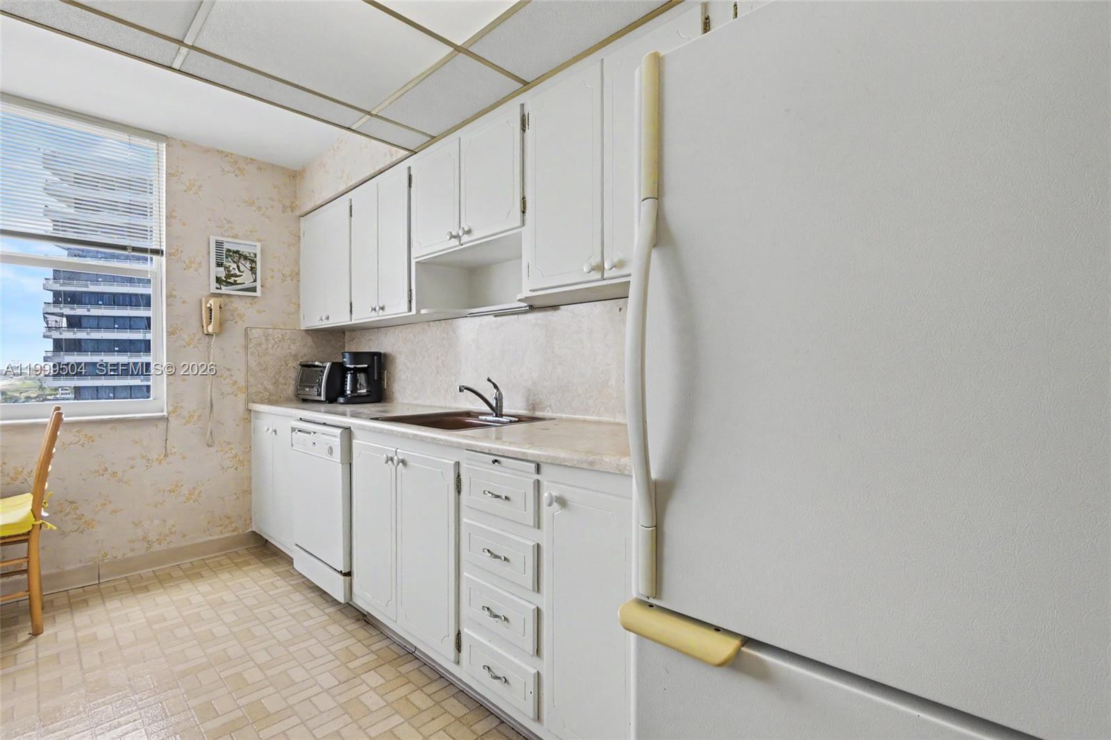 1200 South Ocean Boulevard, Unit 8A Boca Raton, FL 33432 - Photo 6 of 64