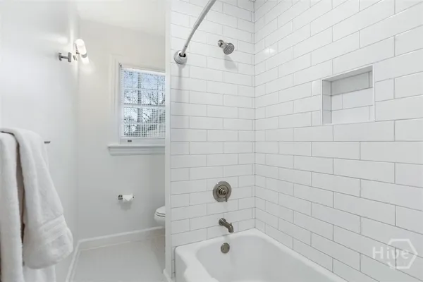 $1,750 | 201 East 65th Street, Unit A, Savannah, GA 31405