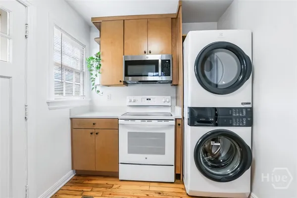 $1,750 | 201 East 65th Street, Unit A, Savannah, GA 31405