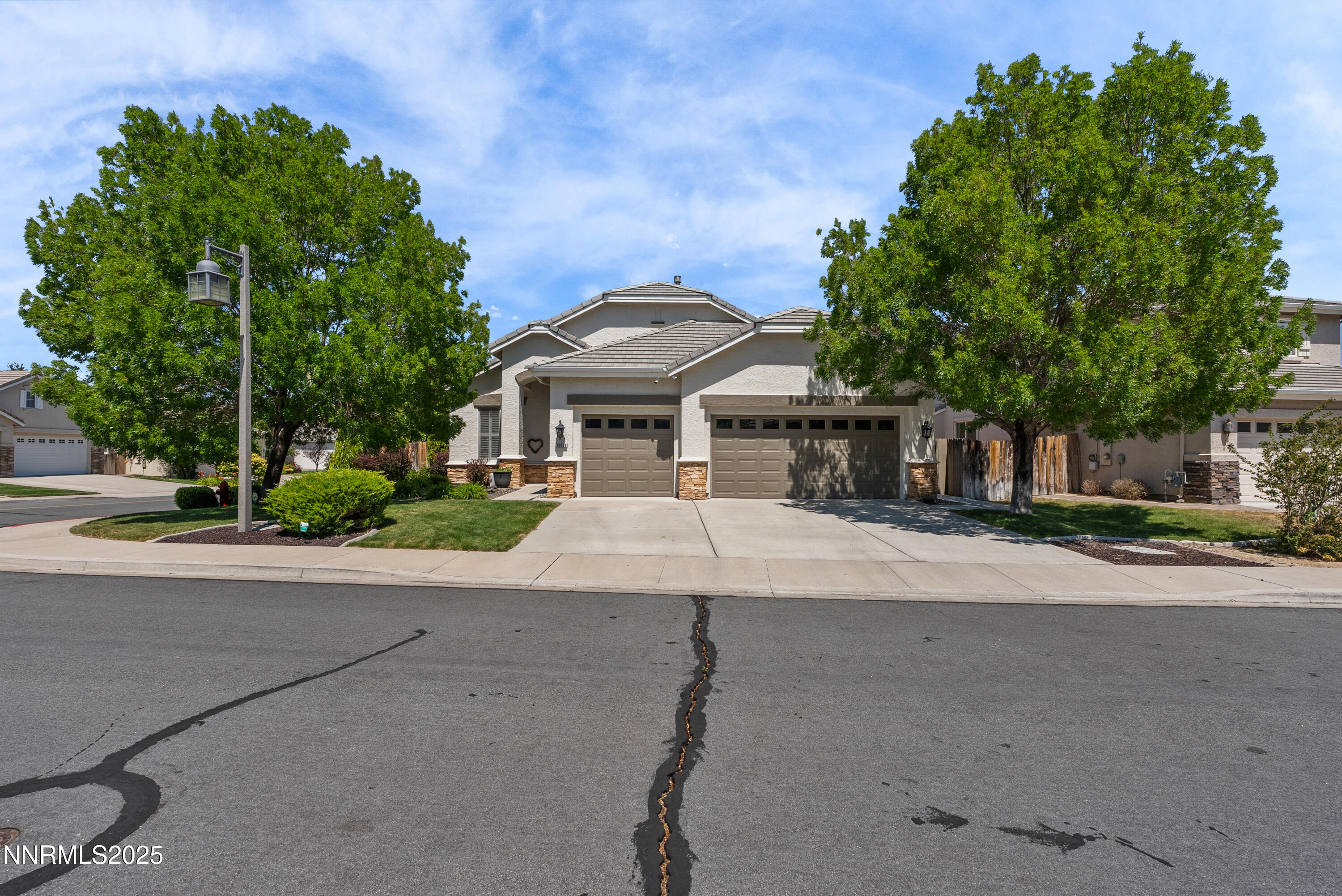 10095 Cascade Falls Drive Reno, NV 89521 - Photo 4 of 56 04-10095 Cascade Falls Dr-280-56-10095 C