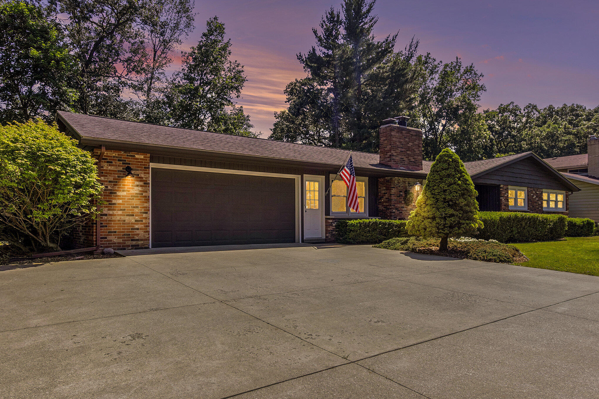 2111 Ridgefield Road Portage, MI 49024 - Photo 1 of 33 001_file_269