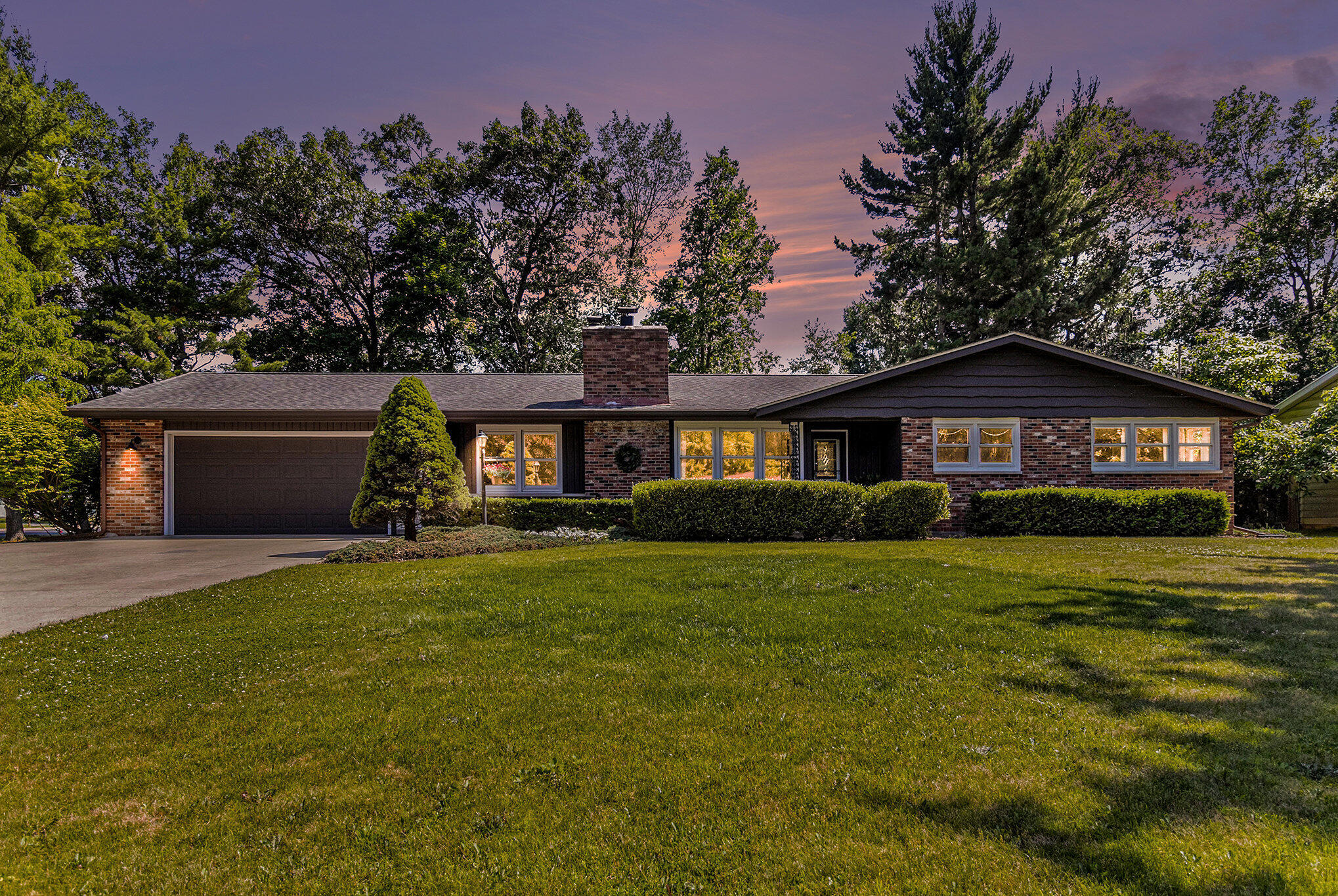 2111 Ridgefield Road Portage, MI 49024 - Photo 3 of 33 003_file_554