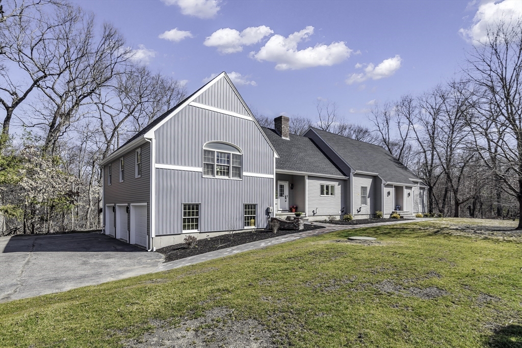 30 Anne Road North Andover, MA 01845 - Photo 3 of 42