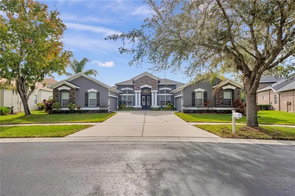 $649,000 | 1031 Emerald Hill Way, Valrico, FL 33594