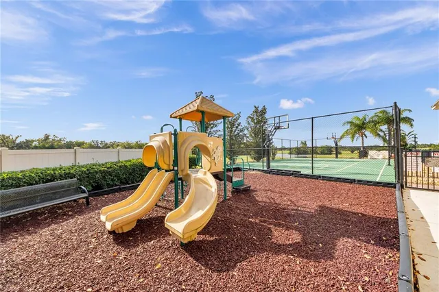 $725,000 | 1031 Emerald Hill Way, Valrico, FL 33594