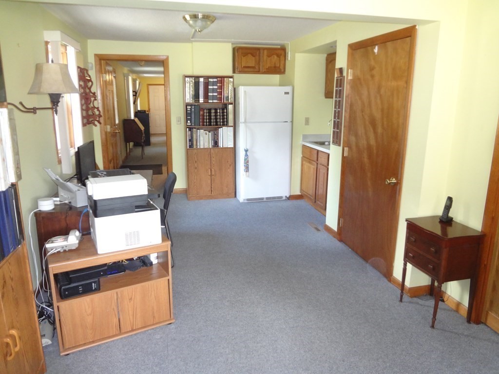 132 River Road Wilbraham, MA 01095 - Photo 18 of 38 Gallery Image 18