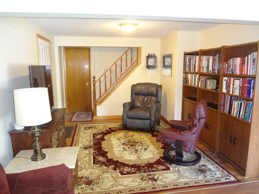 132 River Road Wilbraham, MA 01095 - Photo 8 of 38 Gallery Image 8