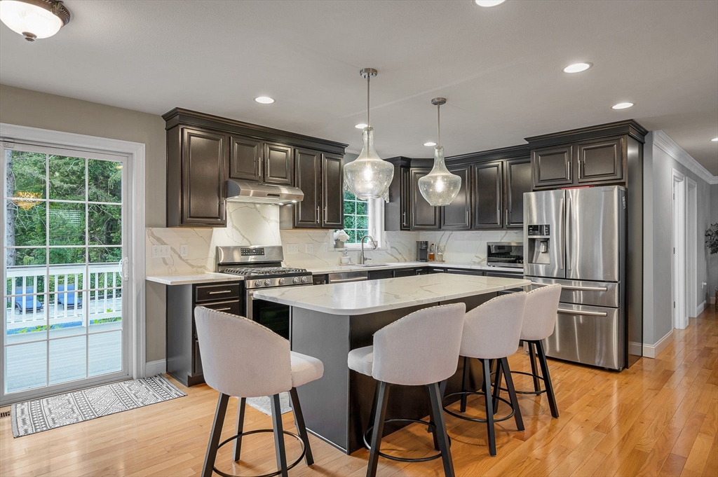 61 Saddle Road Dracut, MA 01826 - Photo 12 of 40