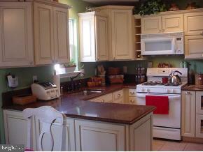 160 Barracuda Road Manahawkin, NJ 08050 - Photo 4 of 12