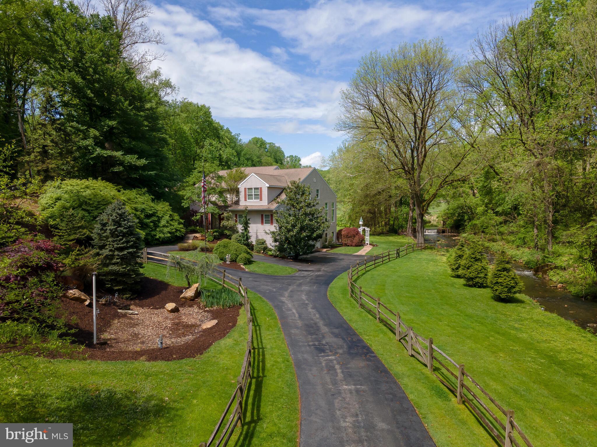 896 Palmers Mill Road Media, PA 19063 - Photo 3 of 61