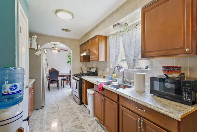 $275,000 | 15814 Part Drive, Crosby, TX 77532