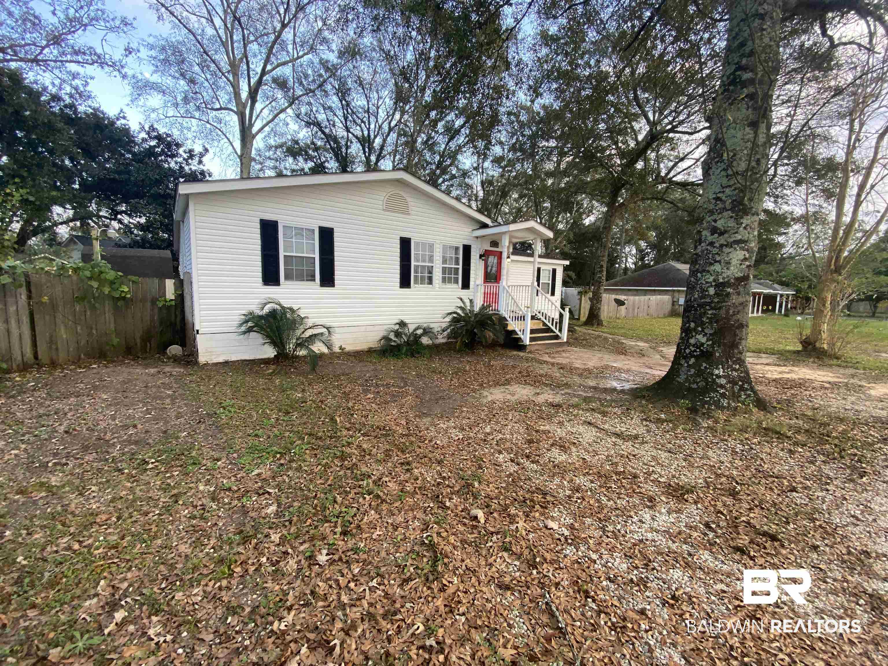 5329 McDonald Road Theodore, AL 36582 - Photo 2 of 36