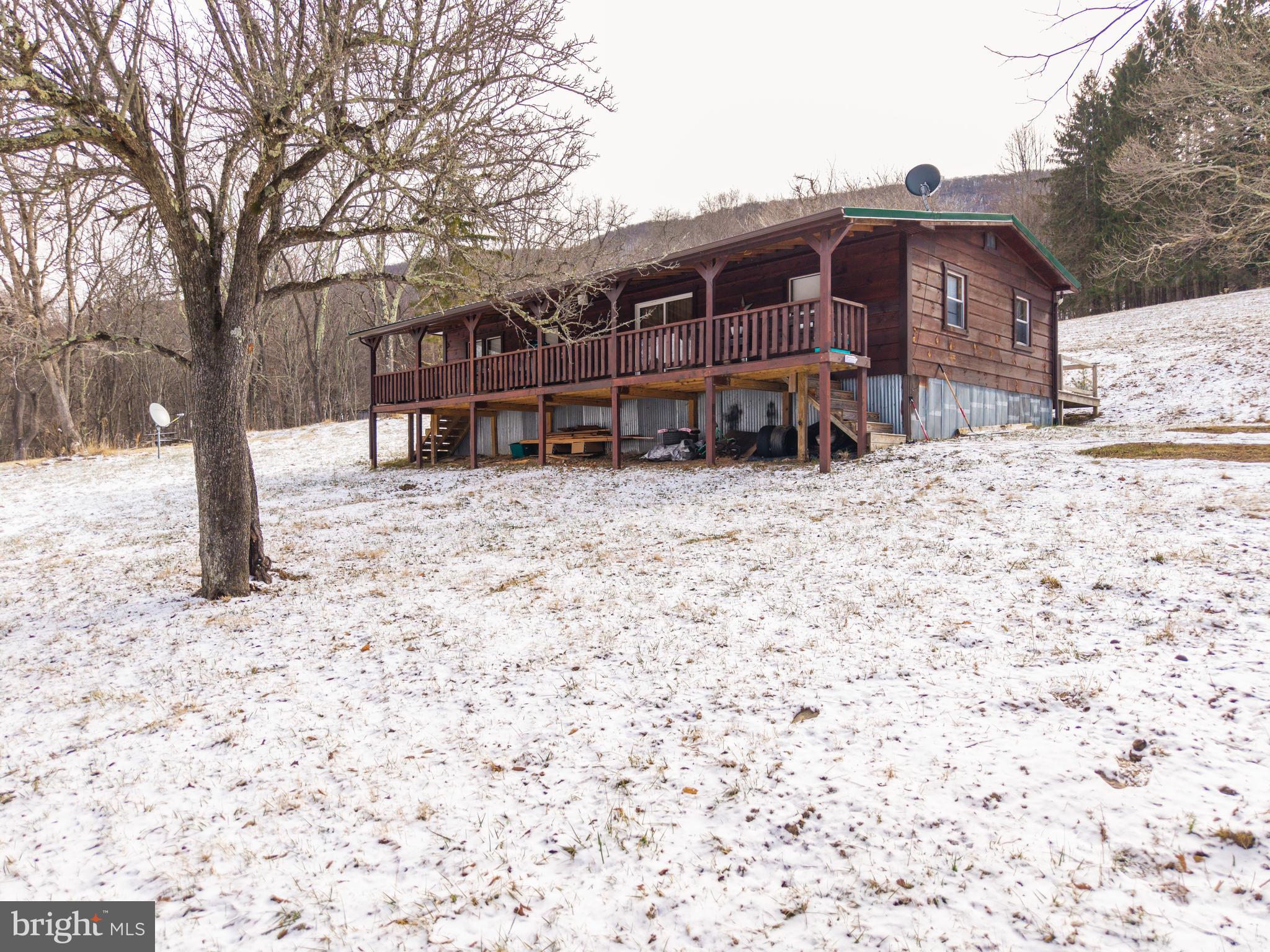 5344 Back Valley Road Lindside, WV 24951 - Photo 9 of 44 Gallery Image 9