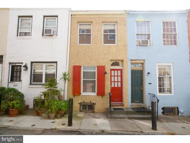 a view of outdoor space