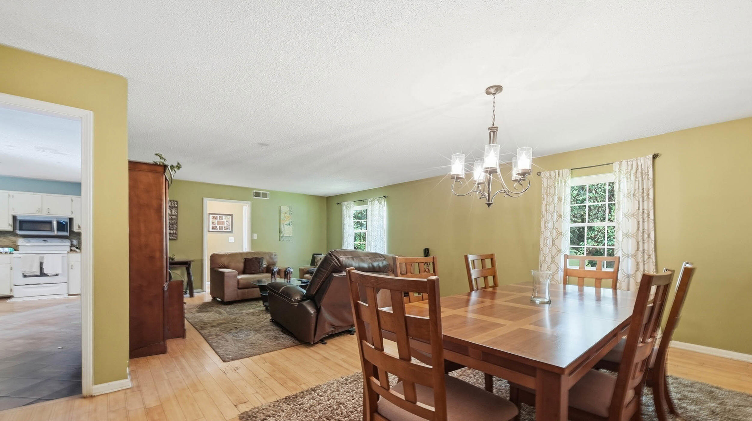 9121 North Hickory Valley Road Chattanooga, TN 37416 - Photo 6 of 27 8_9121 n hickory valley rd-8