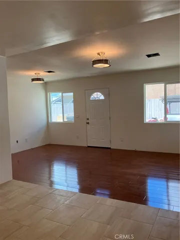 $2,390 | 1389 West 7th Street, San Bernardino, CA 92411