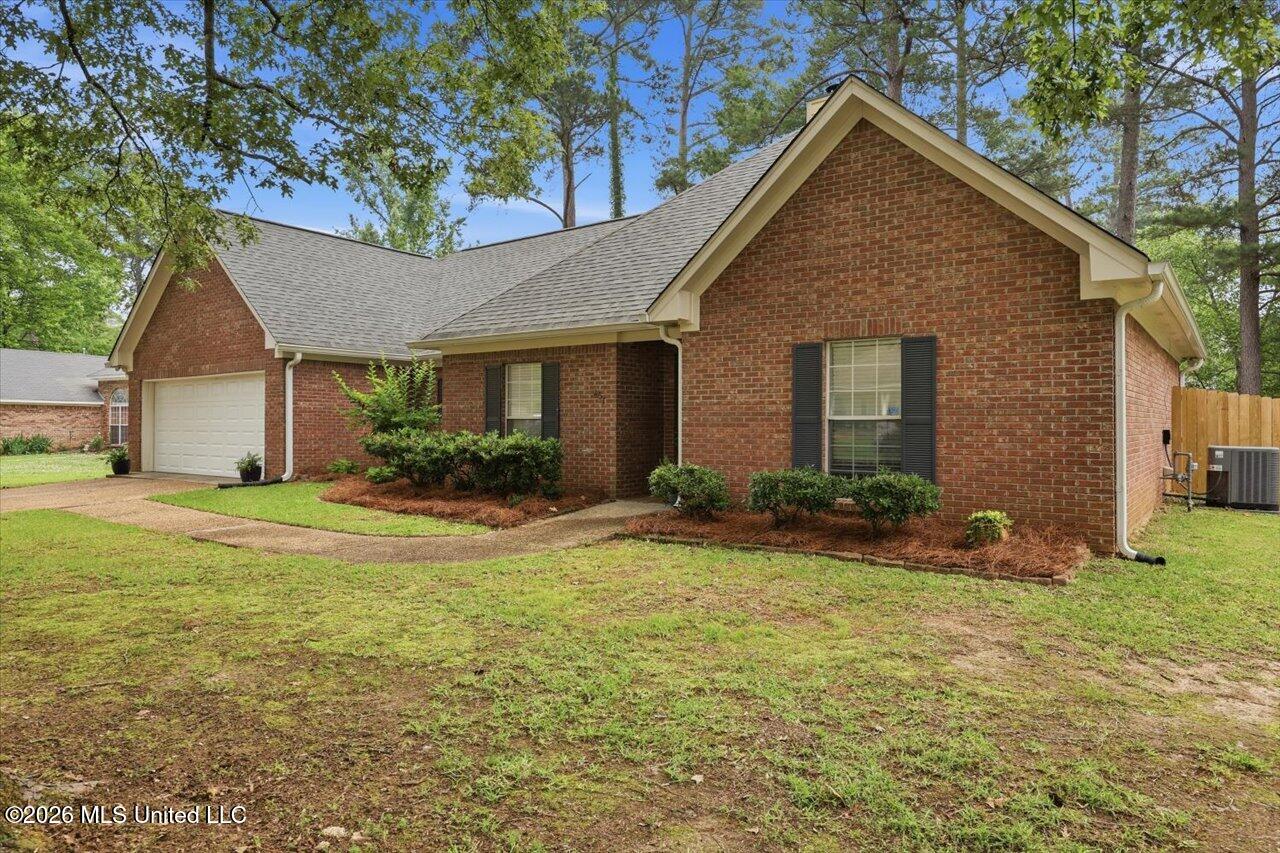 457 Shadowood Drive Ridgeland, MS 39157 - Photo 3 of 32 02-457 Shadowood Dr _ Hometoursms.com