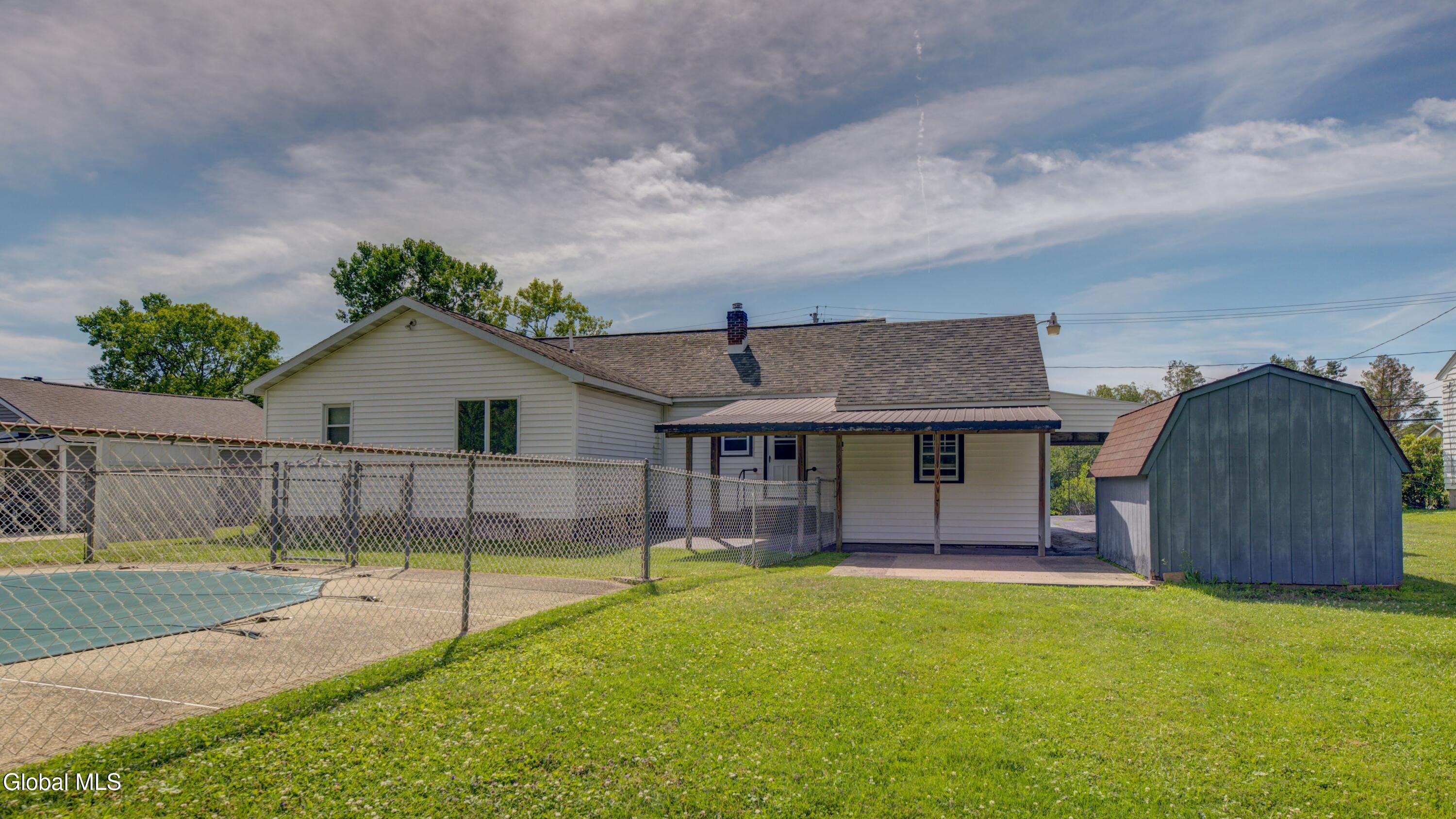 1345 Midline Road Amsterdam, NY 12010 - Photo 5 of 35 1345 Midline Rd-32