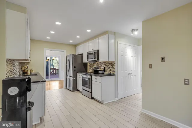 $799,900 | 18 Bentridge Court, Potomac, MD 20854