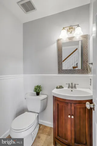 $799,900 | 18 Bentridge Court, Potomac, MD 20854