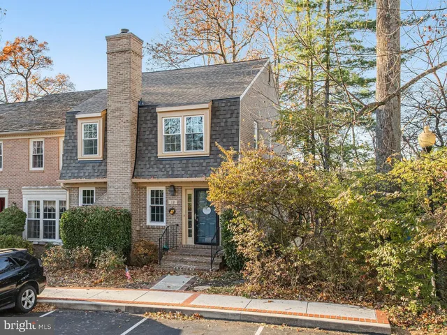 $799,900 | 18 Bentridge Court, Potomac, MD 20854