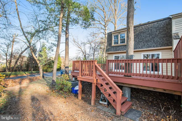 $799,900 | 18 Bentridge Court, Potomac, MD 20854