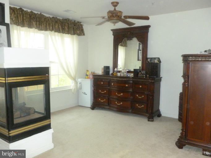 Bedroom (Master)