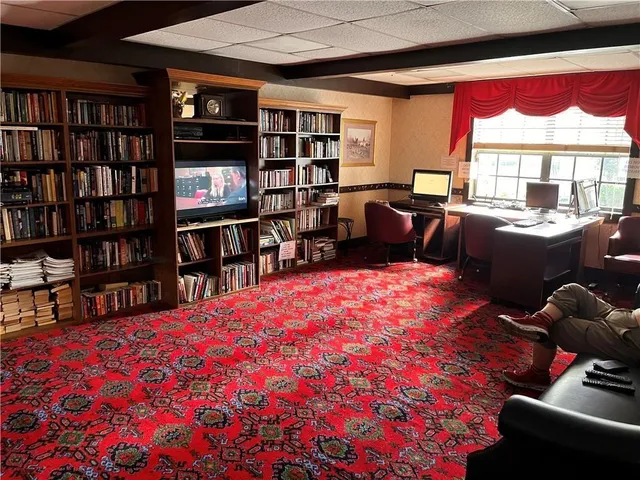 $125,000 | 3690 Inverrary Drive, Unit 2C, Lauderhill, FL 33319