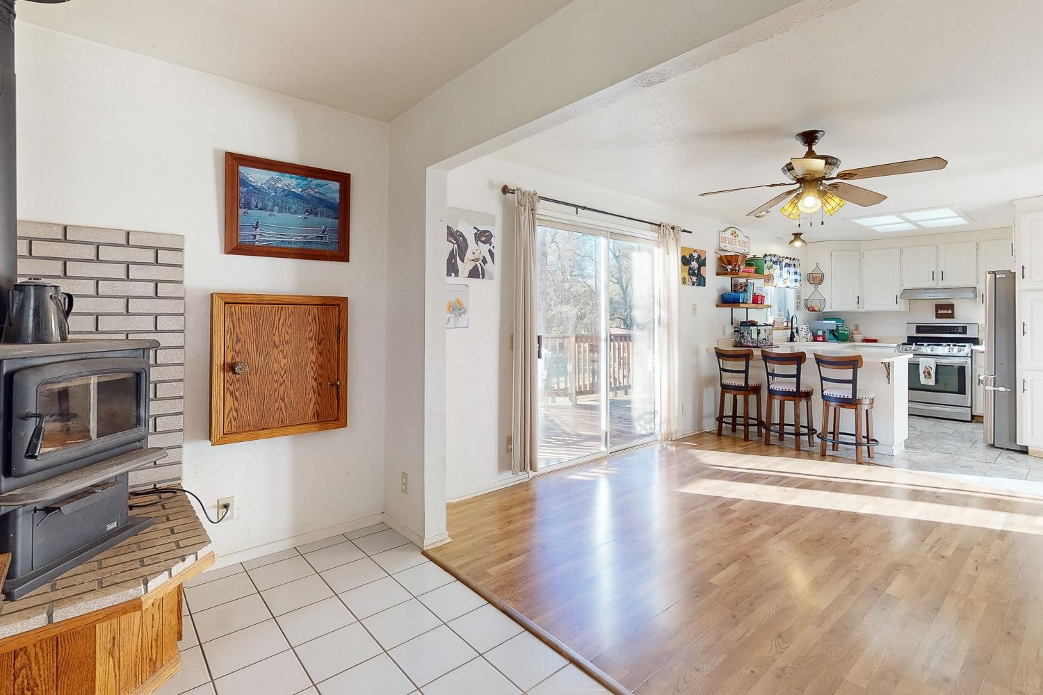10095 Frenchtown Dobbins Road Dobbins, CA 95935 - Photo 4 of 46 a view of a livingroom with furniture and chandelier