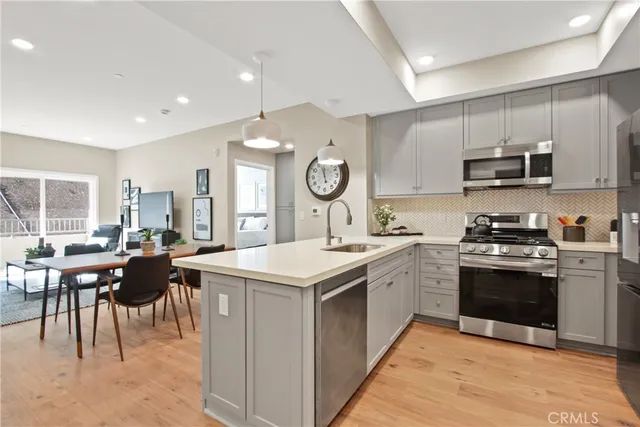 $1,119,900 | 927 Deep Valley Drive, Unit 112, Rolling Hills Estates, CA 90274