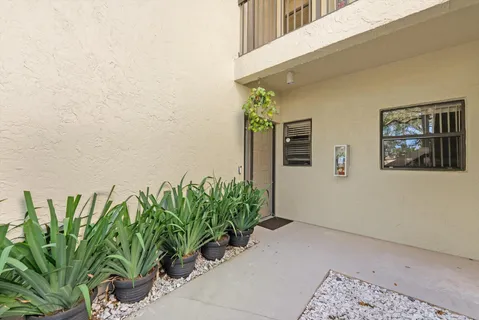 $325,000 | 4475 Carambola Circle South, Unit 27328, Pompano Beach, FL 33066