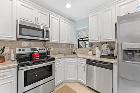 $325,000 | 4475 Carambola Circle South, Unit 27328, Pompano Beach, FL 33066