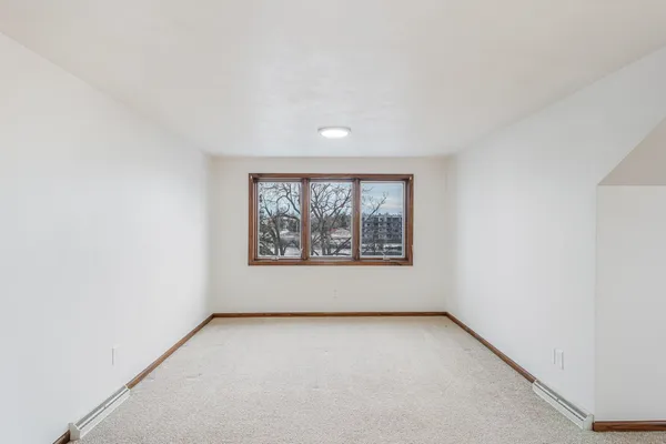 $485,000 | 1721 West Main Street, Little Chute, WI 54911