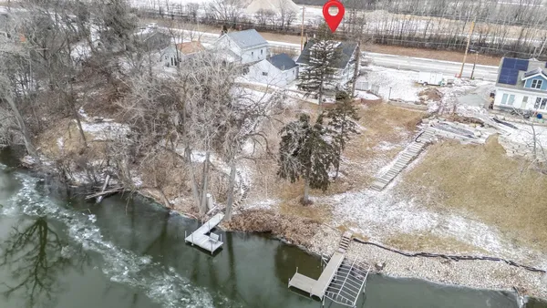 $485,000 | 1721 West Main Street, Little Chute, WI 54911