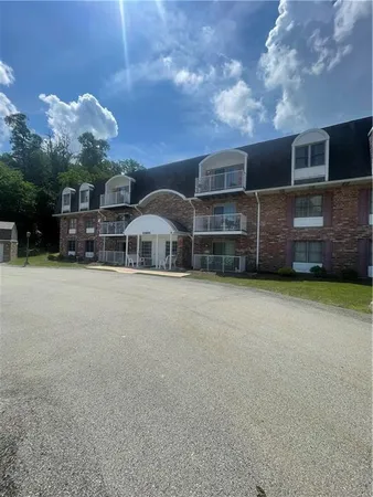 $175,000 | 412 Clubhouse Drive, Washington, PA 15301