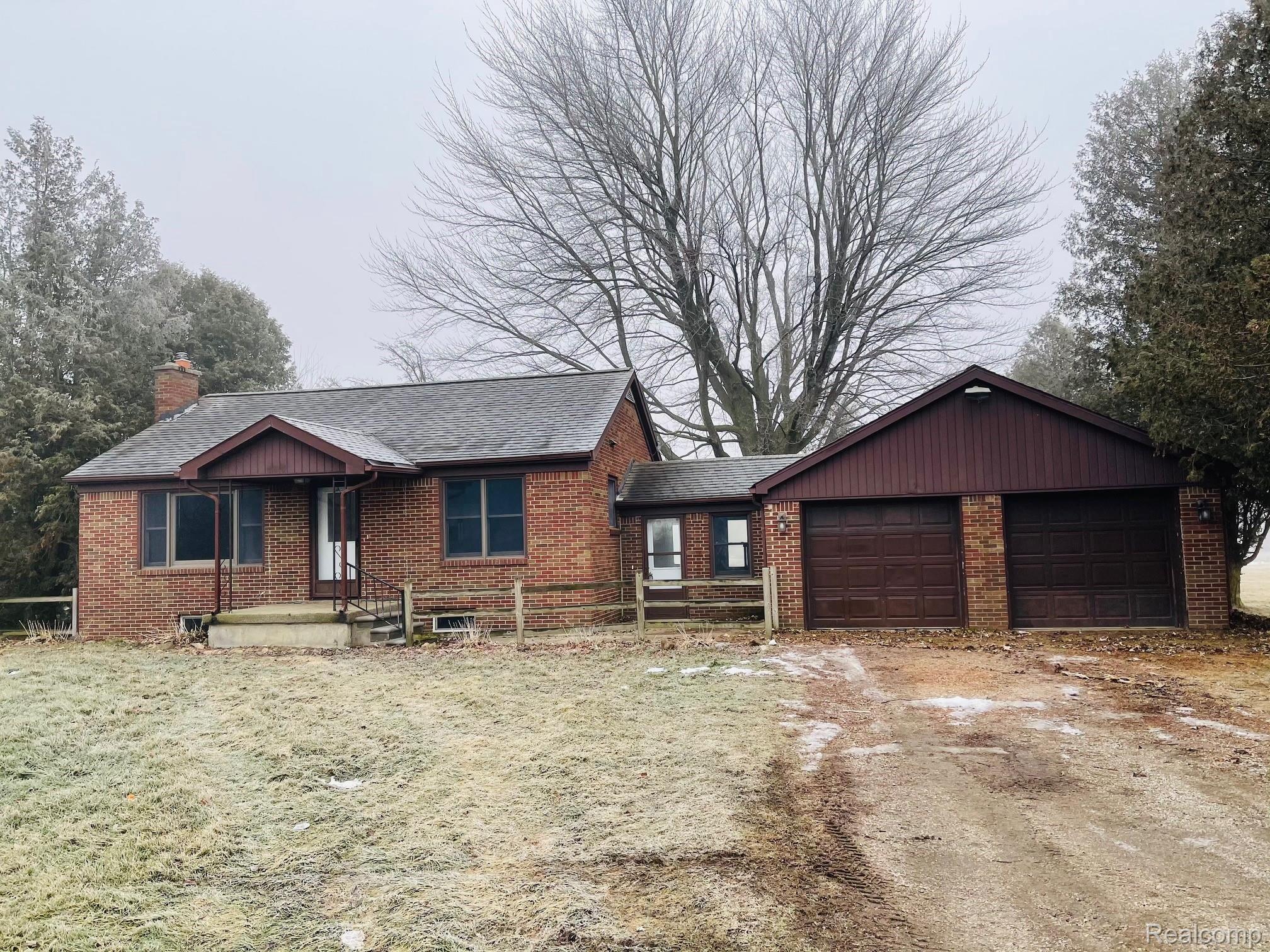 3268 East Peck Road Croswell, MI 48422 - Photo 1 of 14 IMG_0131.jpg
