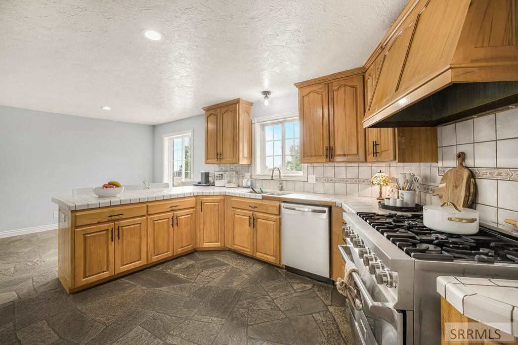 5335 Fox Creek Hollow Road Victor, ID 83455 - Photo 11 of 45