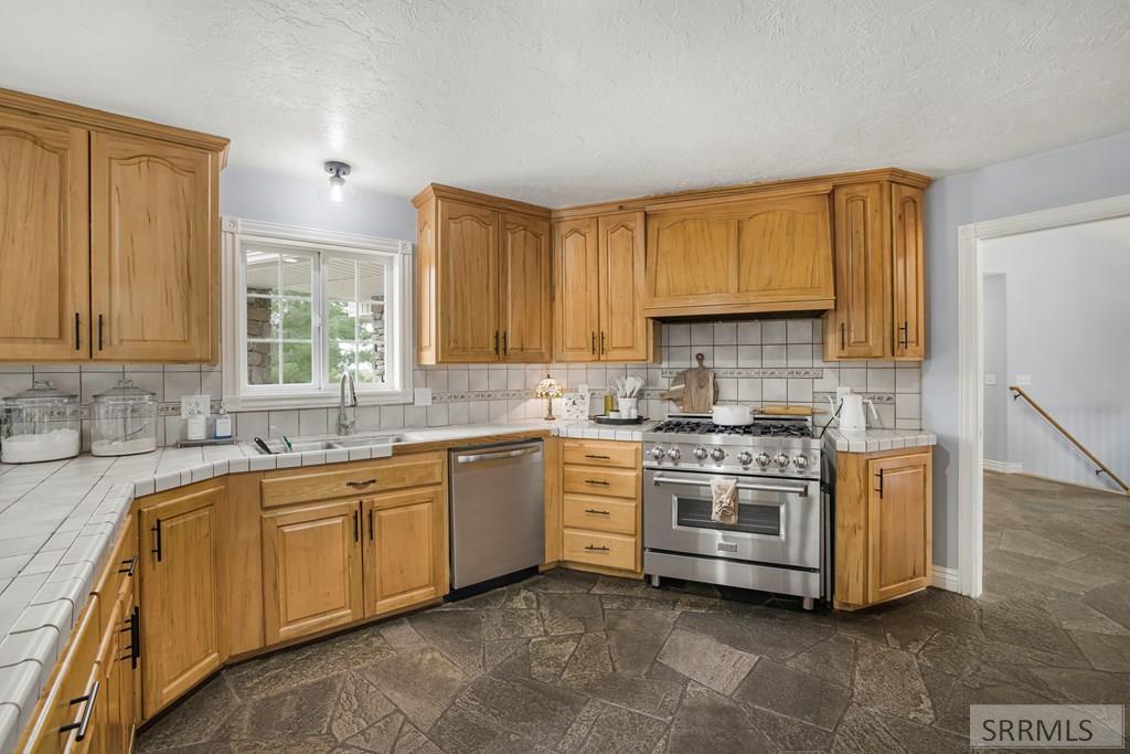 5335 Fox Creek Hollow Road Victor, ID 83455 - Photo 12 of 45