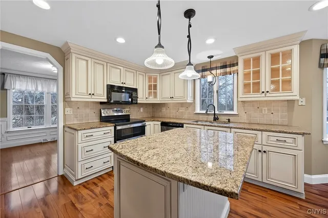 $425,000 | 1311 Kinderhook Road, Sullivan, NY 13037