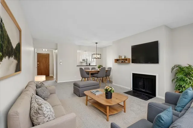 $190,000 | 450 North Main Street, Unit S208A, Wauconda, IL 60084