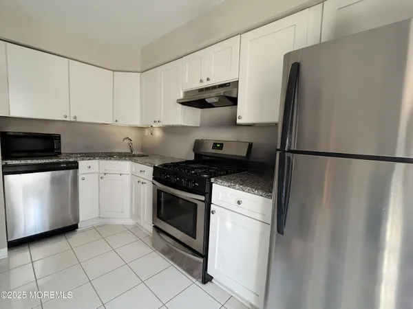 $309,900 | 99 Joan Court, Jackson, NJ 08527